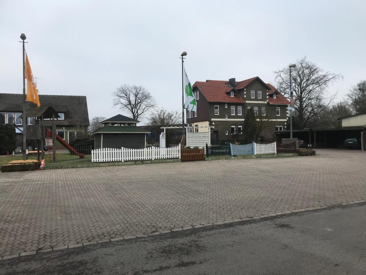 Turmwohnung Im 2 Obergeschoss Deensen Exterior foto